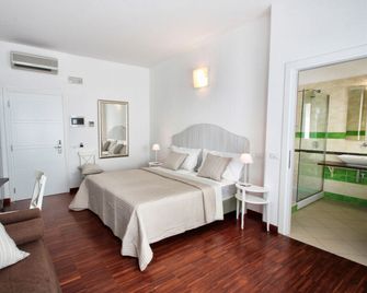 Bologna Inn - Bolonya - Habitació
