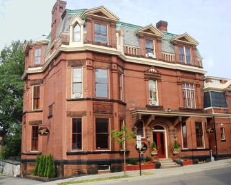 Chipman Hill Suites - Sydney Street - Saint John - Edificio