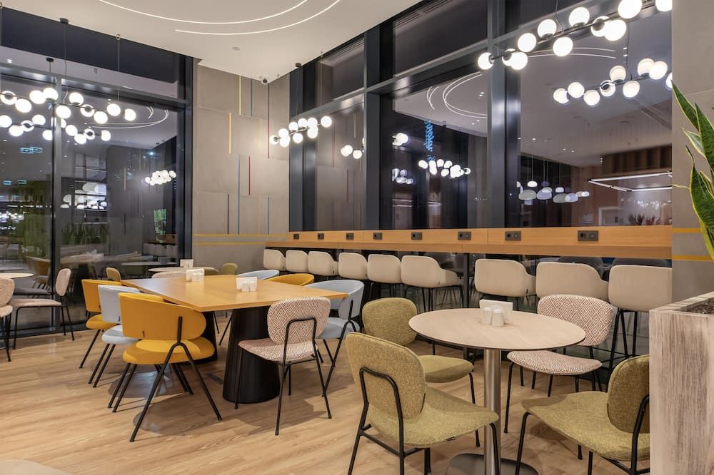 هامبتون باي هيلتون باتومي سنتر - باتومي - مطعم