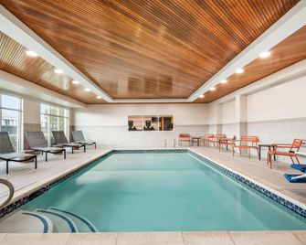 Hampton Inn Rutland - Rutland - Piscina