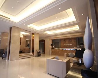 Jinjiang Inn Langfang High-Speed Railway Station Yinhe Nan Road - Langfang - Lobby