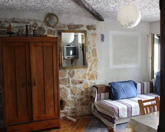 Good Heavens 2, bed & Bike, - Tisno - Salon