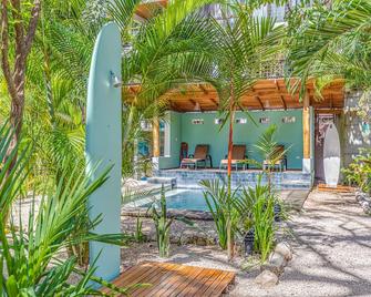 Location, Location, Location! 2-Min Walk To One Of Best Surf Breaks In The World - Nosara - Patio