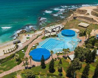 Resort Hadera by Jacob Hotels - H̱adera - Spiaggia