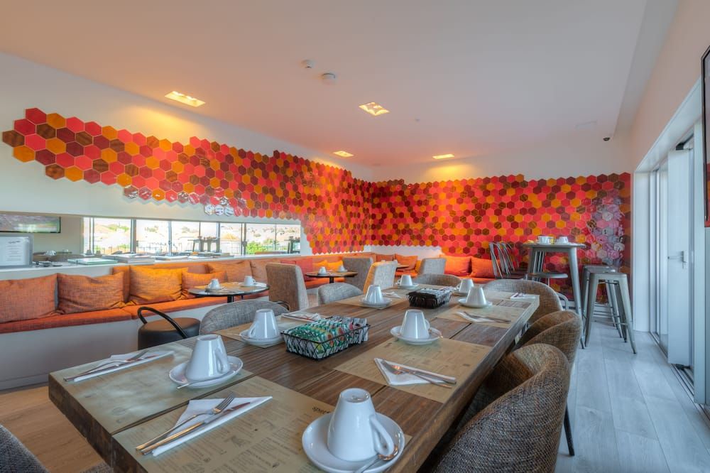 Hotel Spot Family Suites - Porto - Restaurant