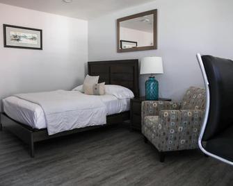 Vance Towers Studio Rental in Downtown Sitka - Sitka - Bedroom