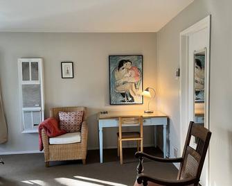Kentfield Haven - Adorable and Cozy Studio - Greenbrae