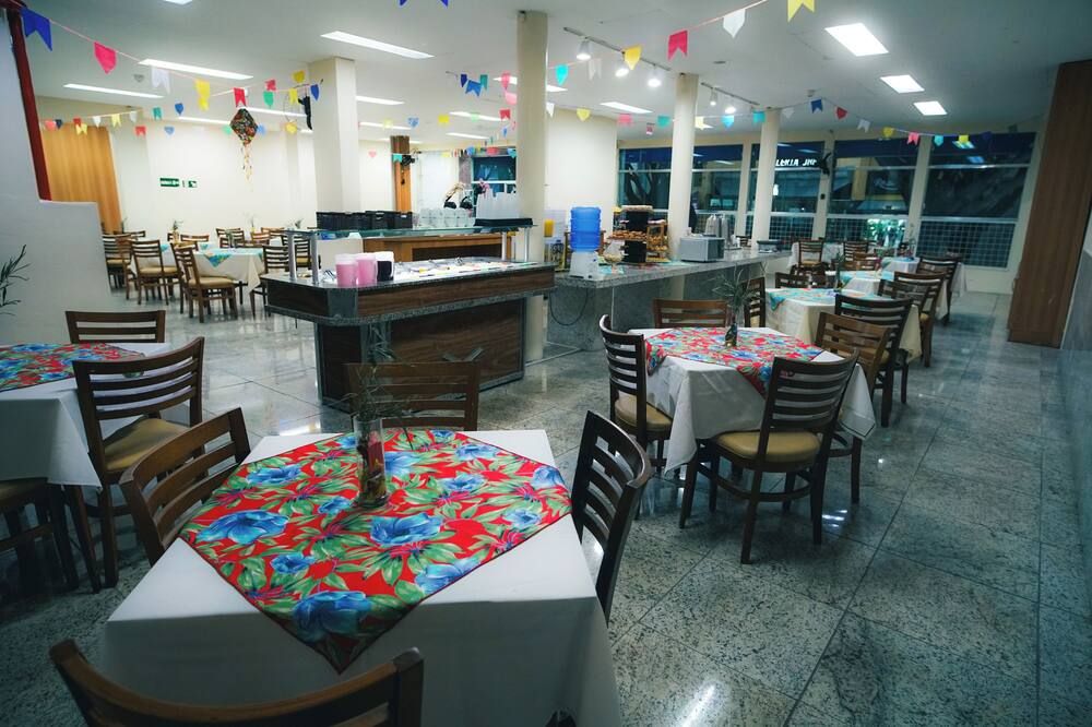 Hotel Dan Inn Pocos De Caldas - פוקוס דה קלדס - מסעדה