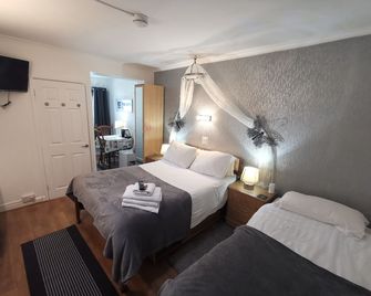 Aquarius B&B - Newquay - Bedroom