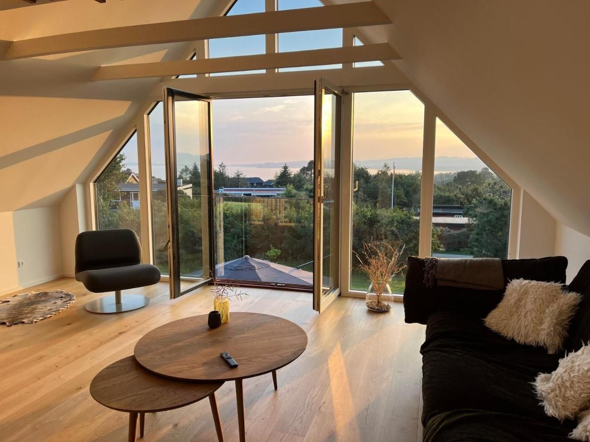 Beautiful Two-Storey Holiday Home Near Ebeltoft With Sea View – Ebeltoft