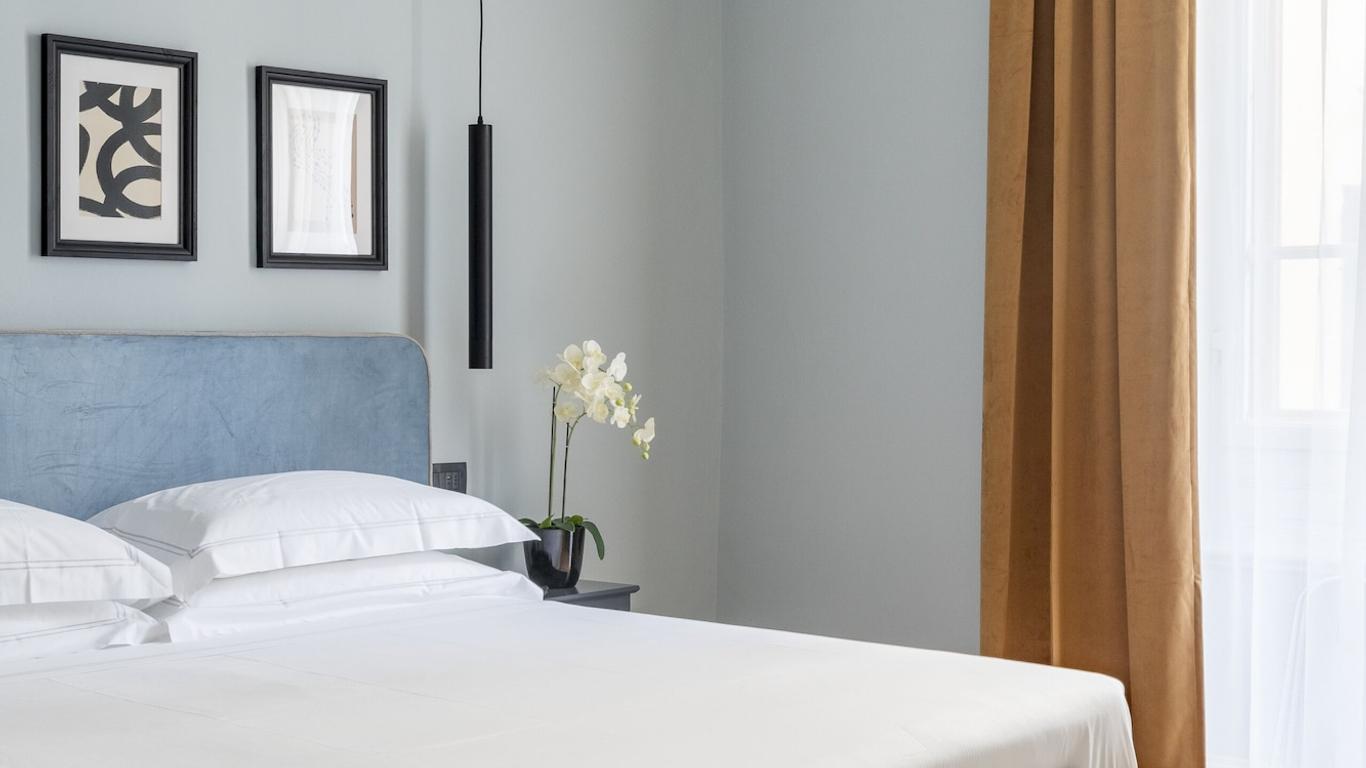 Flom Boutique Hotel