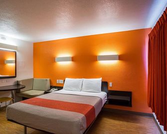 Motel 6 Wenatchee Wa - Wenatchee - Makuuhuone