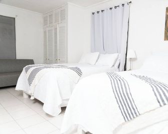 La Maison 29 - Roseau - Makuuhuone