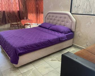 OYO 90885 Bera Pentagon Inn - Temerloh - Bedroom