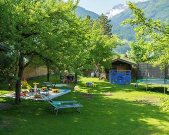 Hotel Gasthof Kröll Nationalpark-Card, Bergbahnen, Großglockner, Restaurant mit regionaler Küche - Niedernsill - Terasa