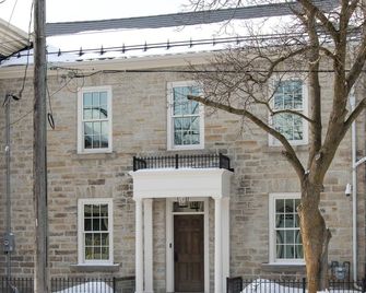 Restored stonehouse in the heart of Perth. - Perth - Building