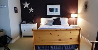 Mt Bakerview Bed and Breakfast - Langley - Bedroom