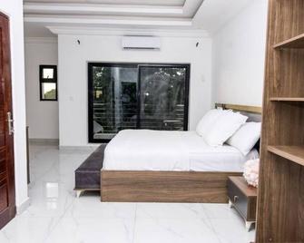 Yoyo Kunda Luxury Apartments B - Banjul - Bedroom