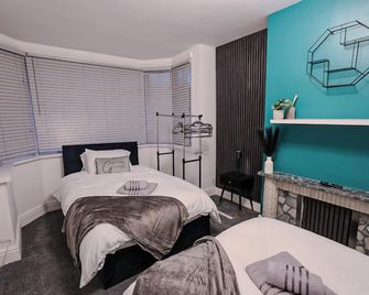 Sleeps17 Bliss 7-Bedroom Luxury Escape Birmingham - Birmingham - Sypialnia