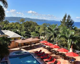 Hotel Grand A View - Vịnh Montego - Bể bơi