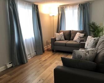 هيانيس إن - هيانيس