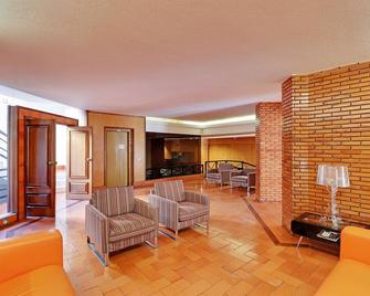 Vilamoura Design With Pool By Homing - Vilamoura - Living room