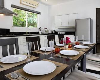 Chalong - 4 Bedroom Private Pool Villa - Phuket - Chalong - Dining room