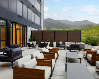 AC Hotel by Marriott Frisco Colorado - Frisco - Binnenhof