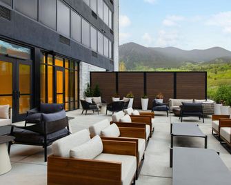 AC Hotels by Marriott Frisco Colorado - Frisco - Patio