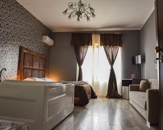 Mirosa Bed and Breakfast - Pompeia - Quarto