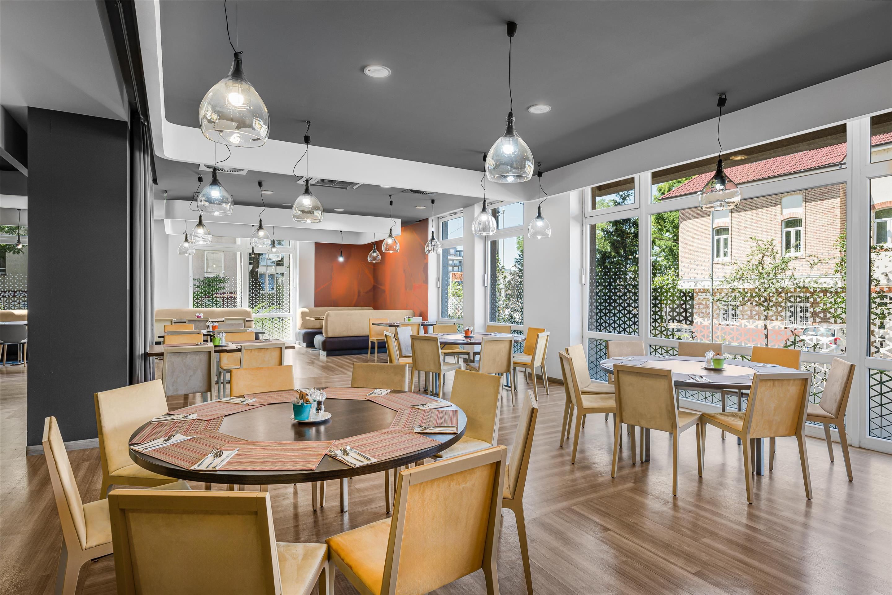 بارك إن باي راديسون بودابست