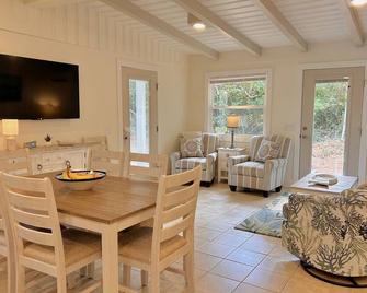 Sand Dollar Daze - Oak Island - Dining room