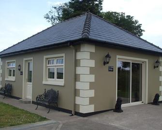 The Brown Hen Guest Accommodation - Bandon - Building