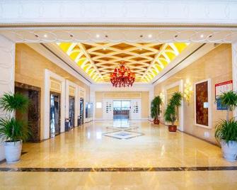 Tian Long Hotel - Zhumadian - Lobby