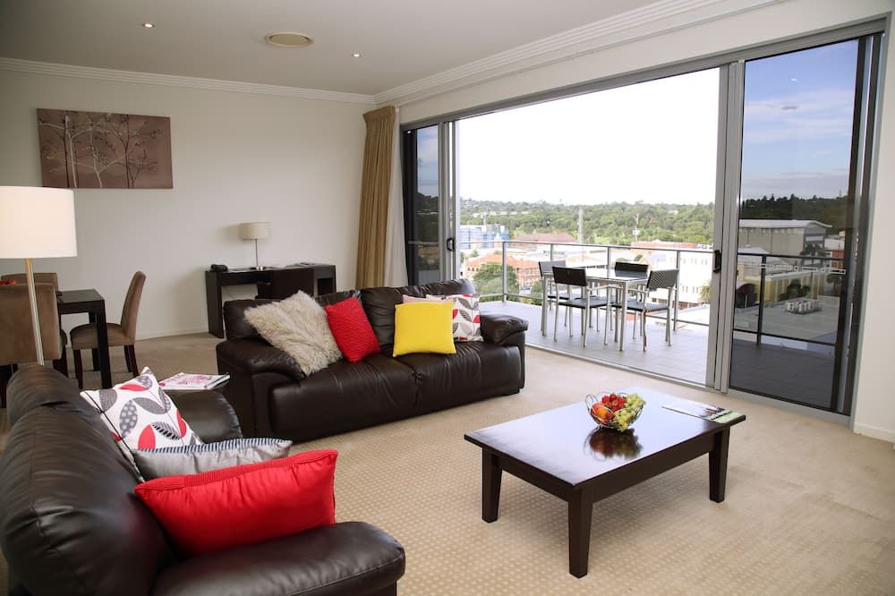 توومبا سنترال بلازا أبارتمنت هوتل