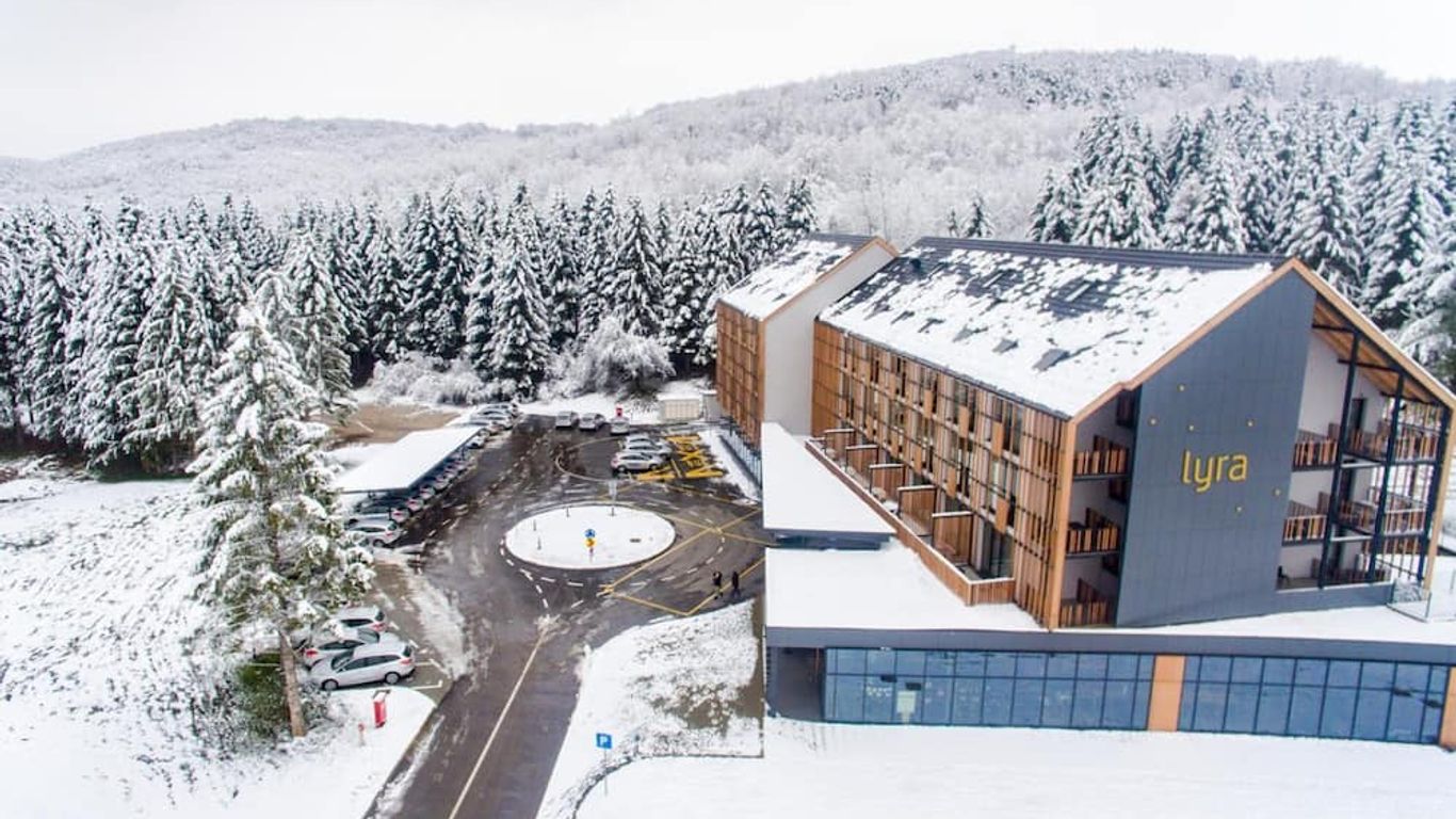 ليرا هوتل بليتفيس