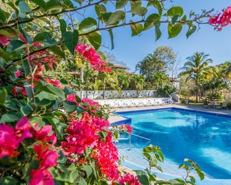 Hotel Colinas del Sol - Atenas - Bazén