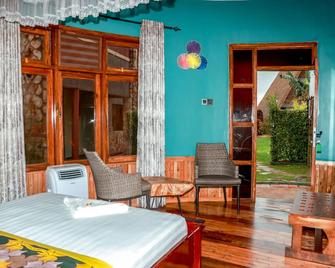Masaka Cultural Resort - Masaka - Patio