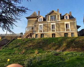 La Croisée des Chemins - Arques-la-Bataille - Gebäude