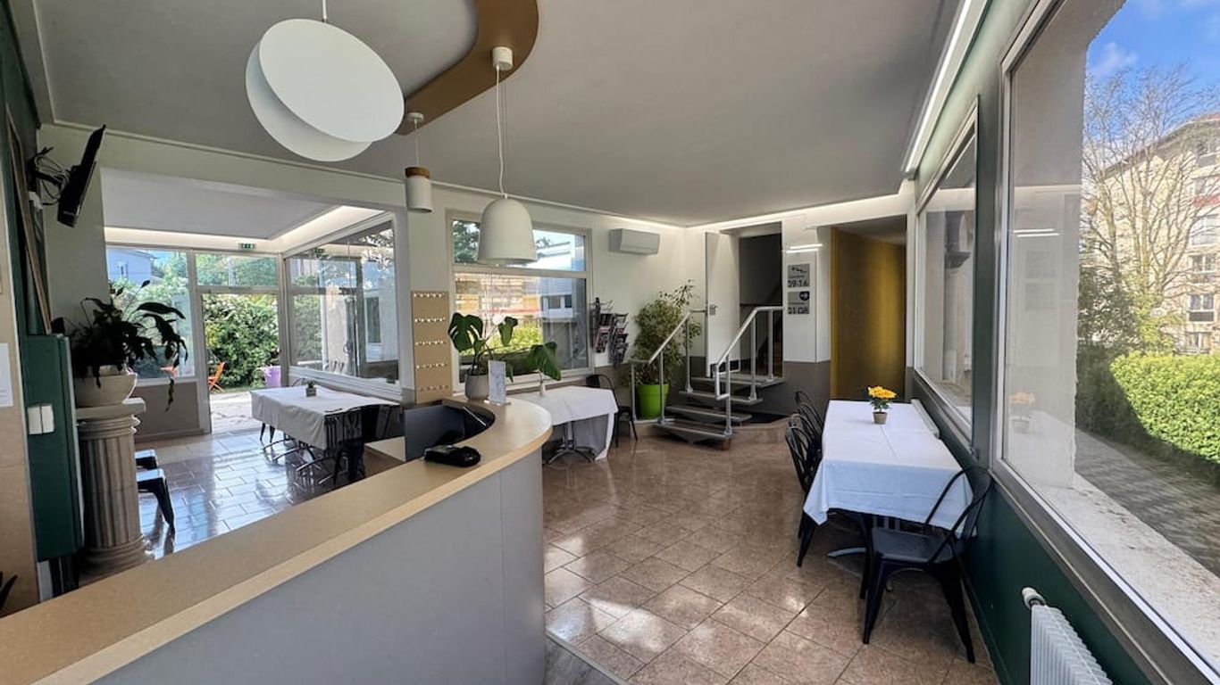 Hôtel Au Val De Saône Free Parking