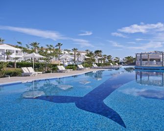 Labranda Sandy Beach Resort - Agios Georgios - Piscine