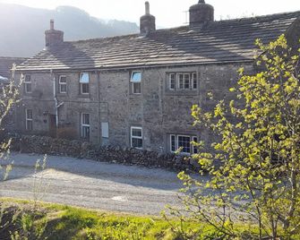 Sweetbriar Cottage Bed & Breakfast and Camping - Skipton