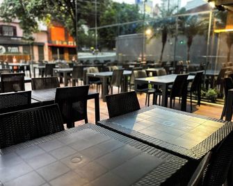 Hotel Vivenzo Savassi Belo Horizonte - בלו הוריזונטה - מסעדה