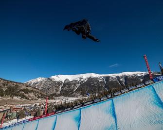 Hotel w/ 2 queen beds, great value, free wifi, & parking. - Copper Mountain - Pool