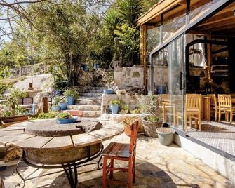 Sakli Konak - Karaburun - Patio