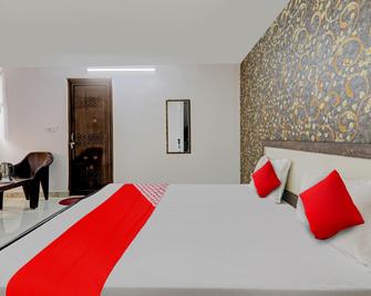 Hotel O Ck Inn Near Multi Activety Centre Lucknow - לאקנאו - חדר שינה