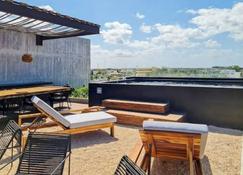 Iik Tulum Luxury Condo By Spot Rentals - Tulum - Balcón