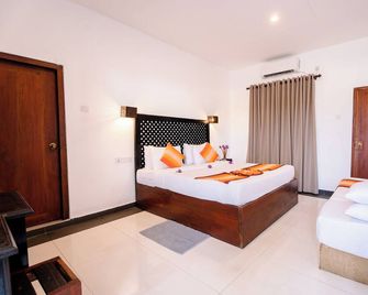 Rock Fort Beach Resort - Unawatuna
