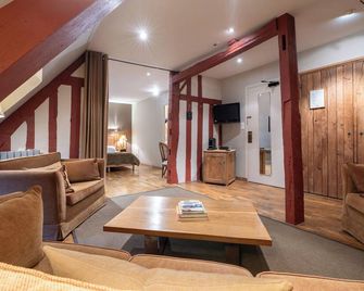 L'Absinthe Hôtel - הונפלואור - סלון