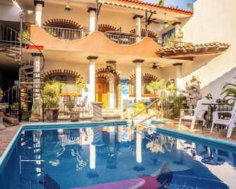 5 Frogs Hotel Bucerias - Bucerias - Zwembad